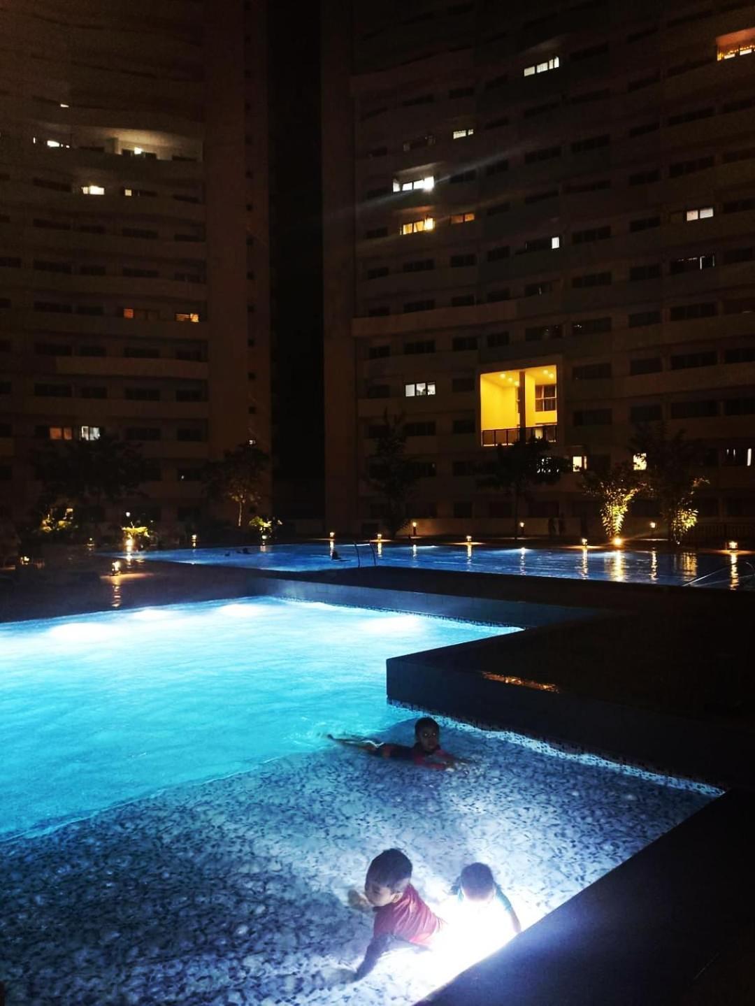 كويزون سيتي Acellyne'S Suites At The Residences At Commonwealth By Century المظهر الخارجي الصورة