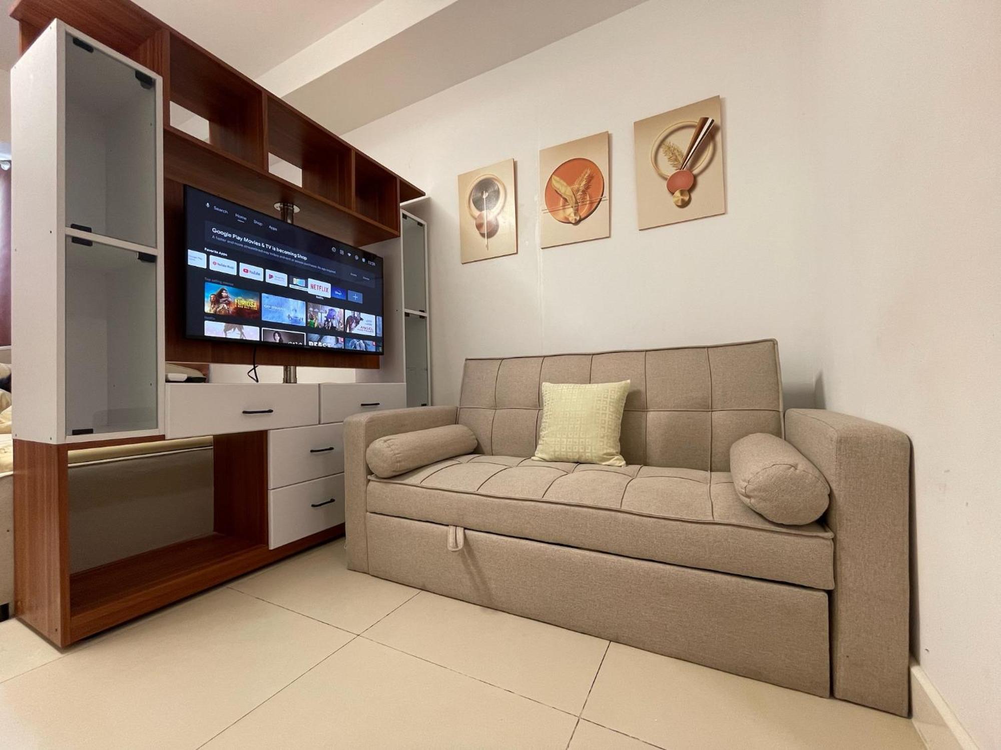 كويزون سيتي Acellyne'S Suites At The Residences At Commonwealth By Century الغرفة الصورة